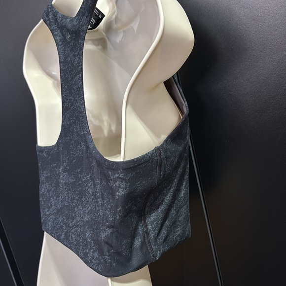 Prana Momento Reversible Fitted Stretch Crop Top,athletic,everyday, sustainable - Picture 4 of 12